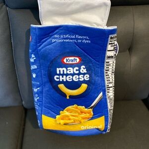 How fun is this zip up mac and cheese bag??